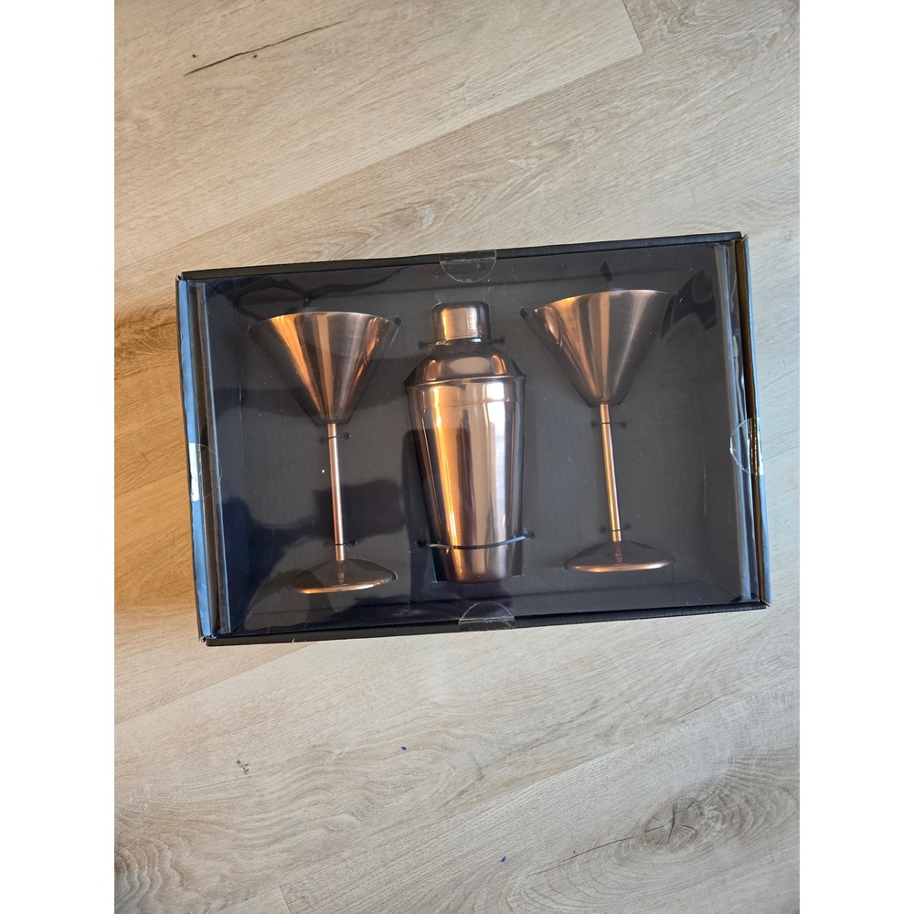 Arch Mantle 3 Piece Barware Set Copper Shaker and 2 Martini Glasses New
